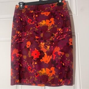❤️2/$15 or 3/$21❤️ Loft Autumn Colored Pencil Skirt, Size 0P